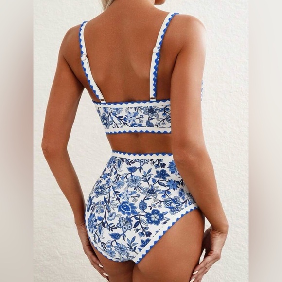 NWOT Women’s Floral Blue Bikini Set S - Picture 2 of 12